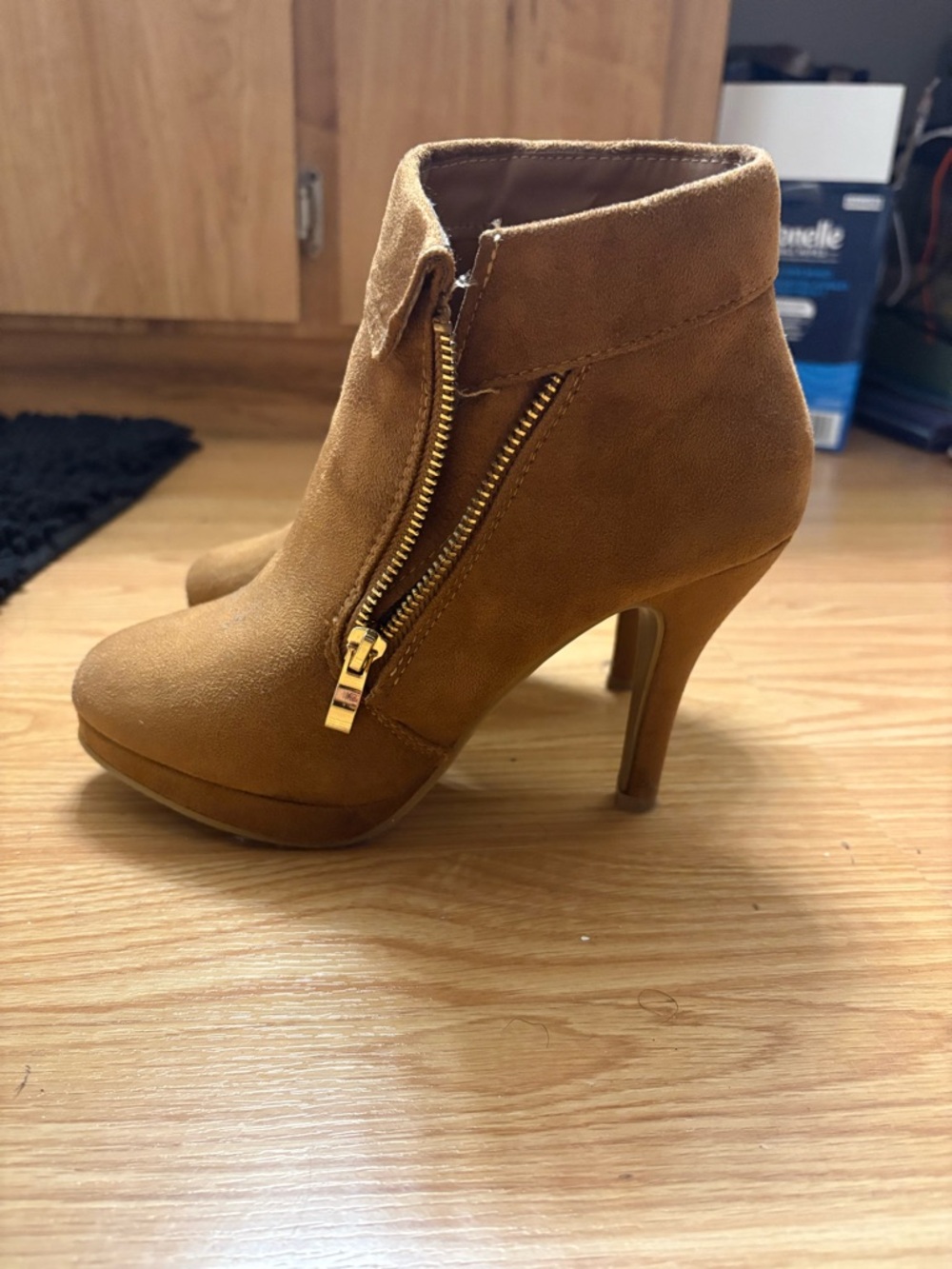 Women's Tan Suede High-Heel Ankle Boots with Side Zipper - Picture 3 of 4